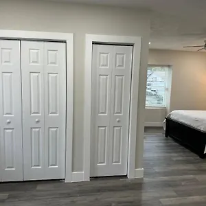 https://apt-deluxe.hotelstampa.org